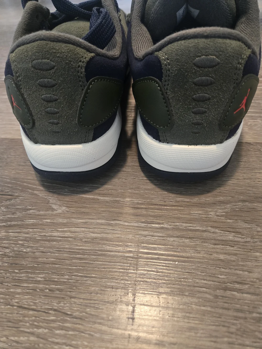 Nike Air Jordan Flight Men’s Size 8.5 Olive Navy Suede NEW